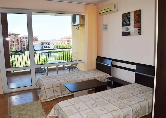 Apartament Bright With Parking & Pool *