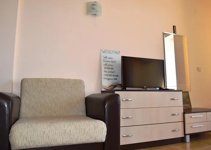 Apartamento Bright With Parking & Pool